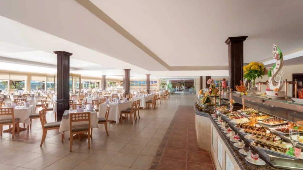 الفندق جولي فيل & سبا كينجز ريزورت - الأقصر